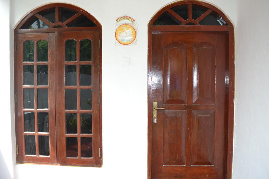 Hansi Villa Bentota Exteriör bild